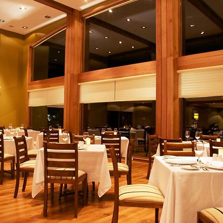 Wyndham Puerto Varas Pettra Εστιατόριο φωτογραφία Restaurant