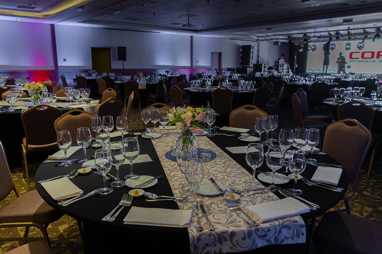 Wyndham Puerto Varas Pettra Εξωτερικό φωτογραφία The 2019 Gala Dinner