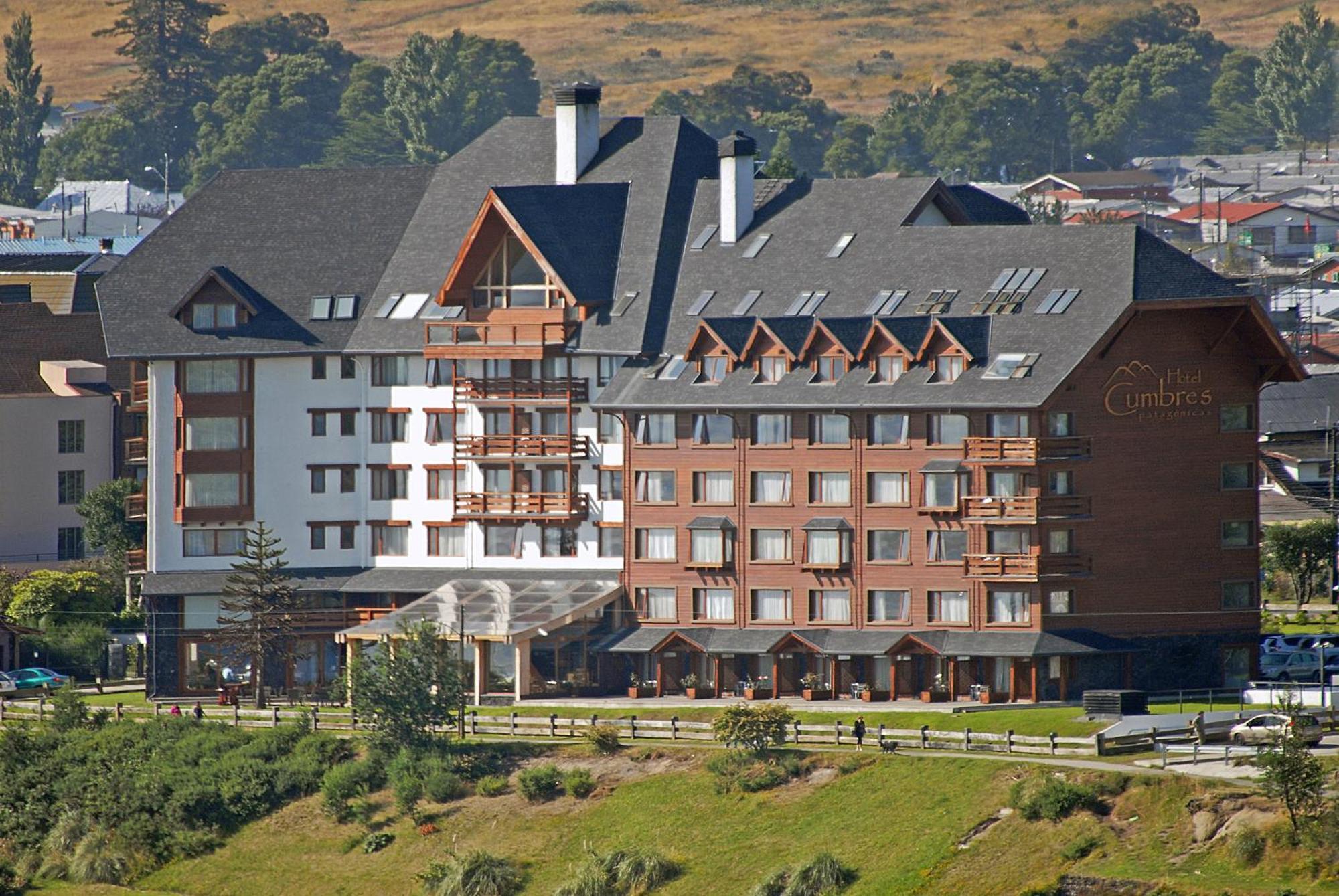 Wyndham Puerto Varas Pettra Εξωτερικό φωτογραφία The hotel