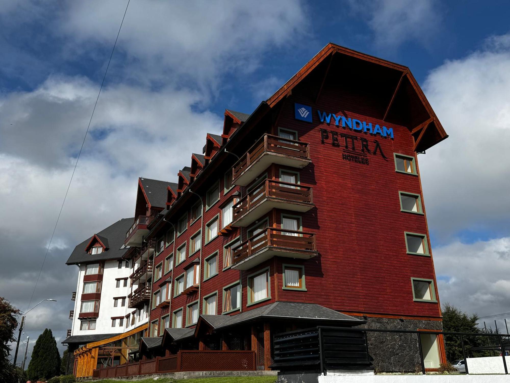Wyndham Puerto Varas Pettra Εξωτερικό φωτογραφία